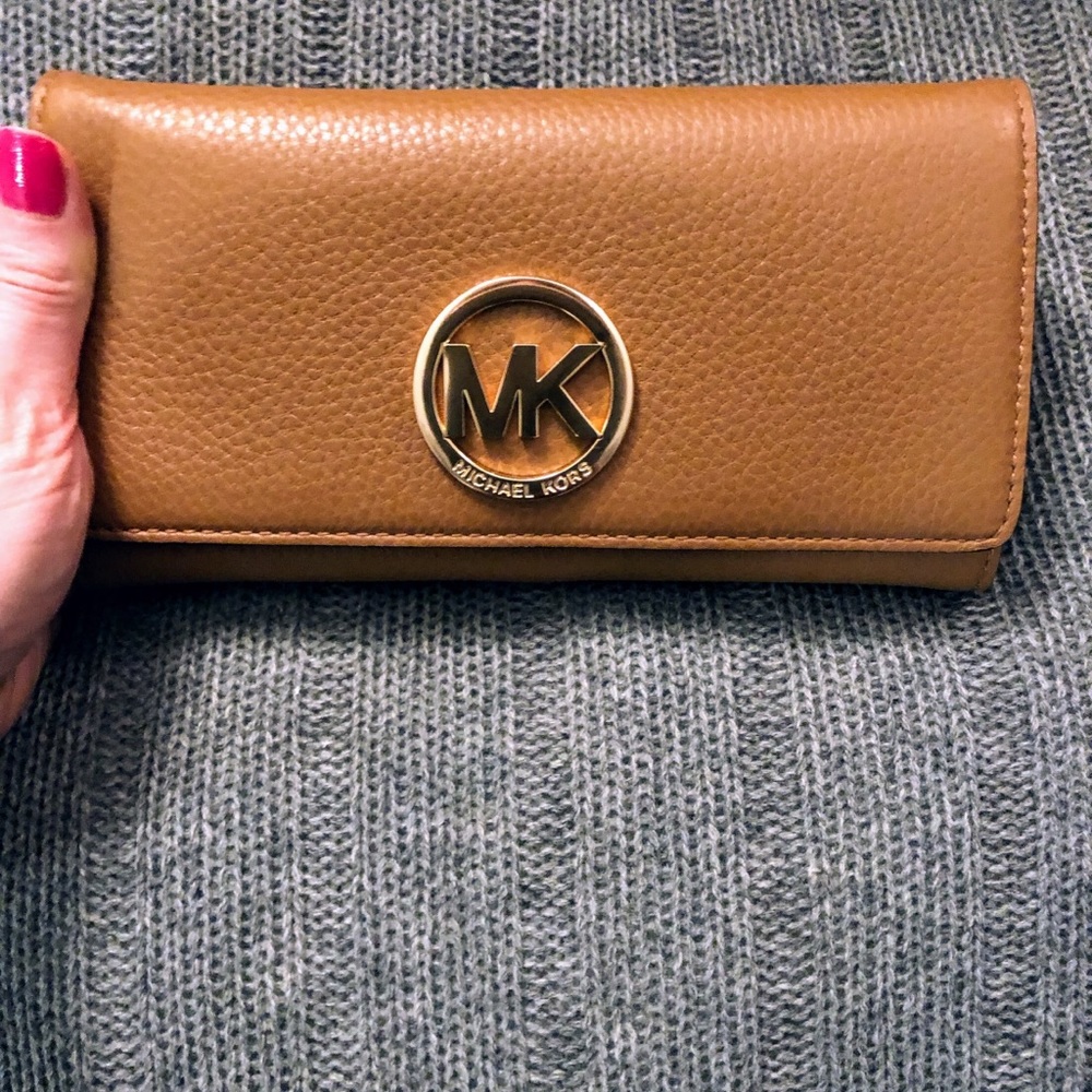 MICHAEL Michael Kors Fulton Pebble Leather Wallet